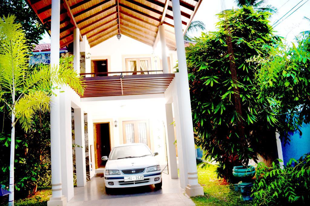Northwood Residence - Marawila Extérieur photo